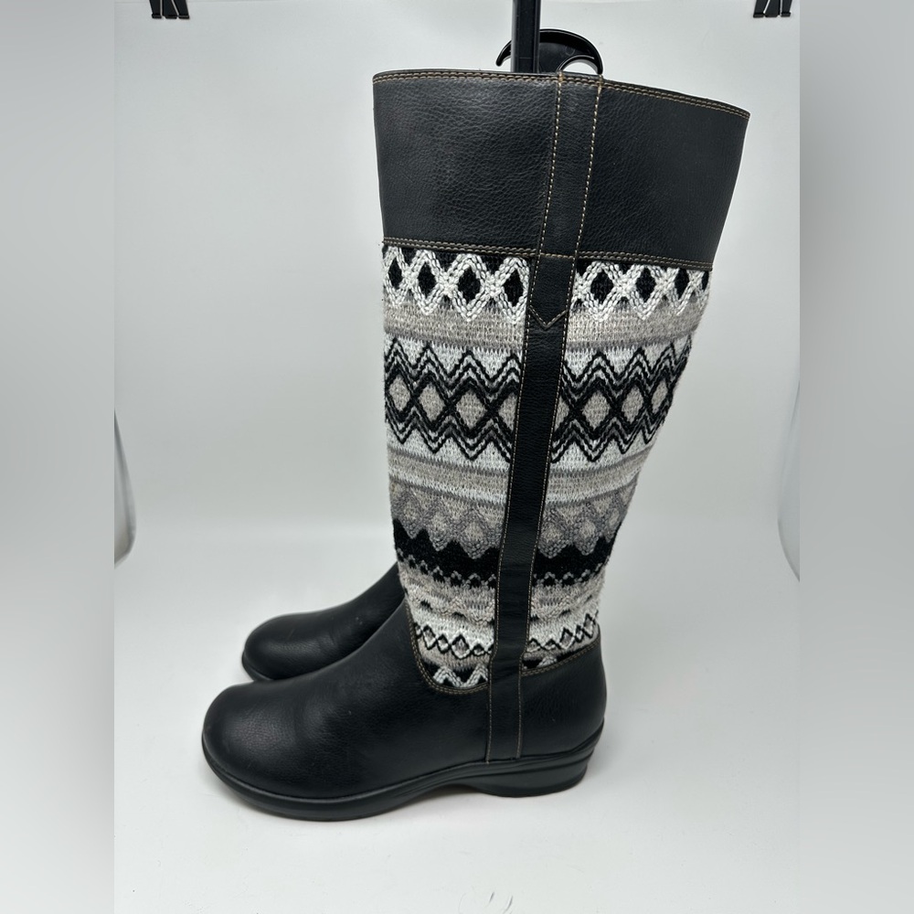 Softspots Women's Patchwork Quilted Tall Side Zip up boots Sz 9.5M
